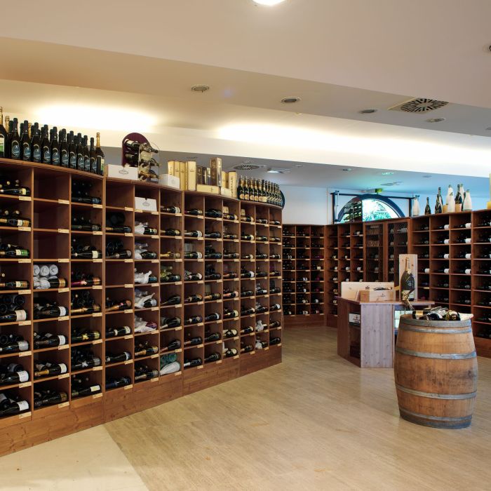 System stojaków na wino Piedmont, drewno jodlowe, orzech/sredni braz